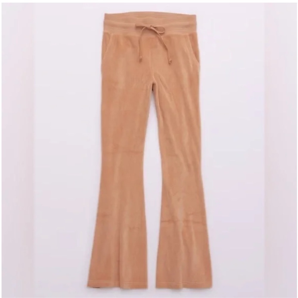 Aerie REAL Obsessed Velour High Waisted Kick-It Flare Pant in Toasty